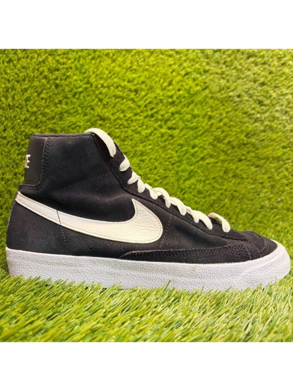 Nike Blazer Mid '77 Suede Boys Size 6.5Y Black White Athletic Shoes Sneakers